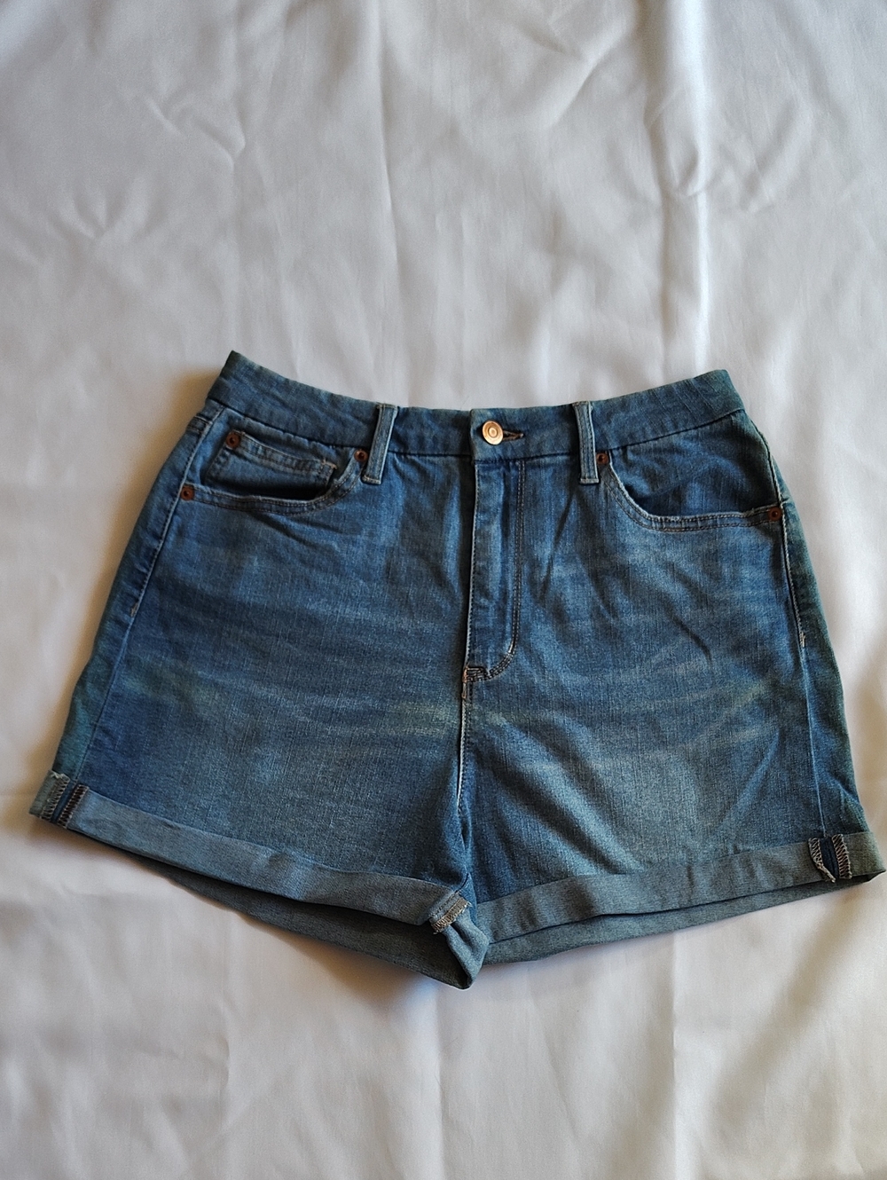 No Boundaries Women's Denim Shorts Size 13 Blue   Rolled Cuff 5 Pockets